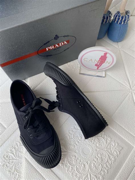 scarpe prada outlet nere donna|prada outlet.